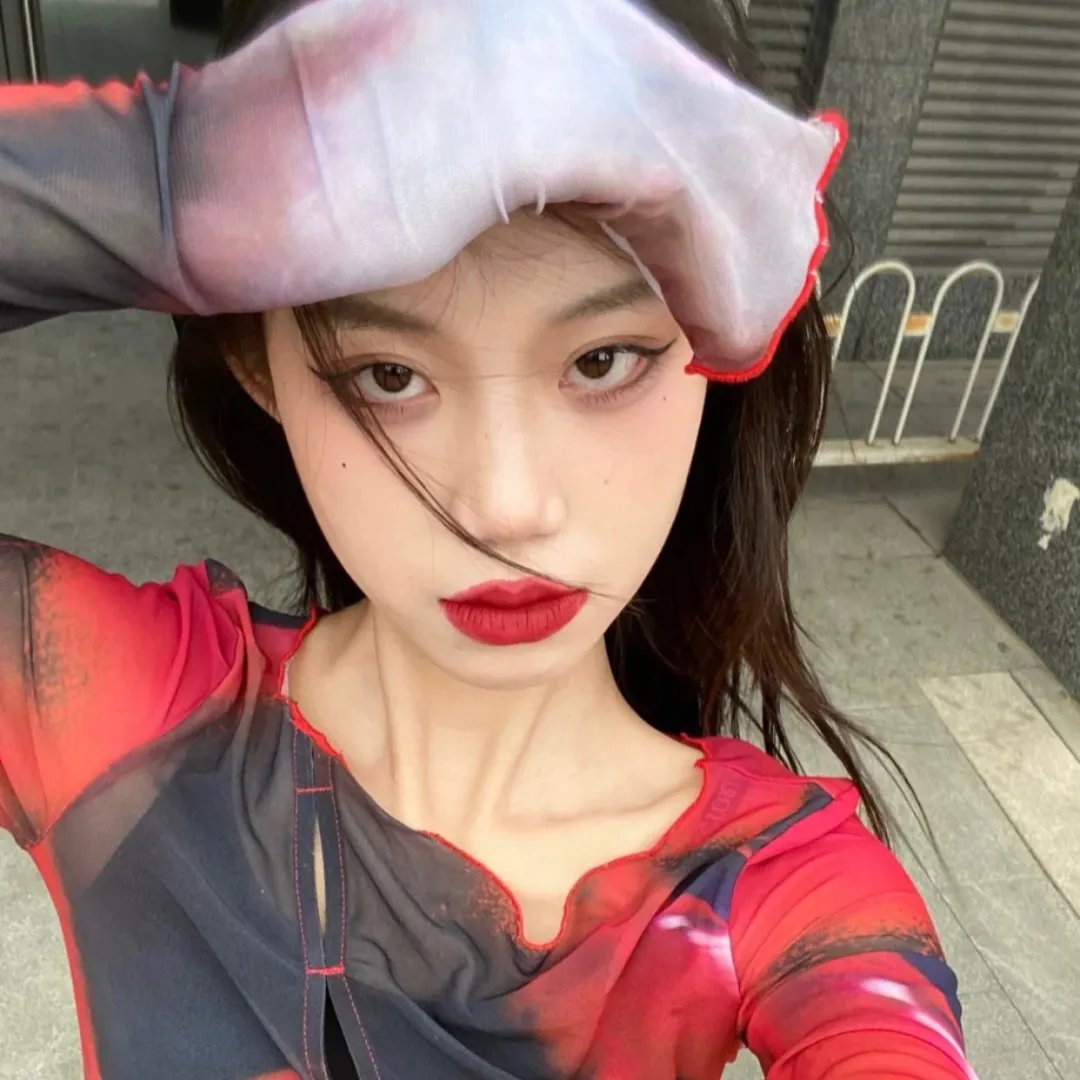 乳房与月亮